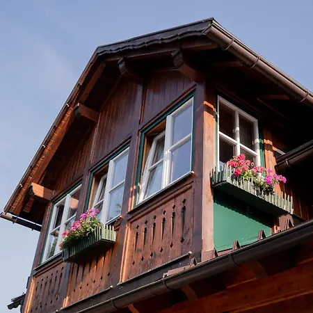 Haus Seegarten グルントルゼー